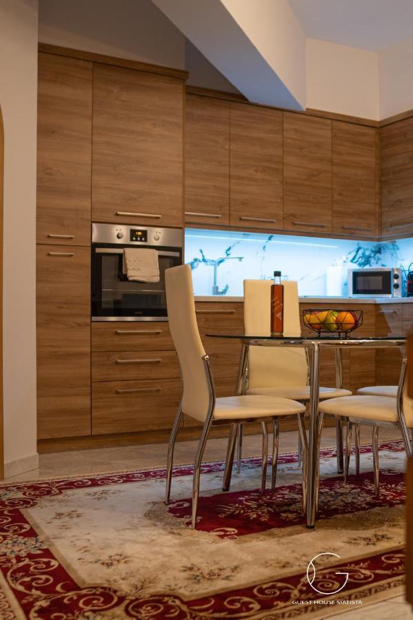 Guest House Siatista *